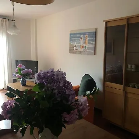 Acogedor En La Plaza Del Pueblo Apartment *