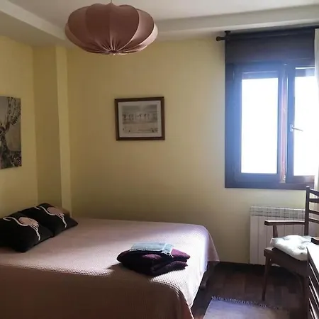 Apartment Acogedor En La Plaza Del Pueblo *