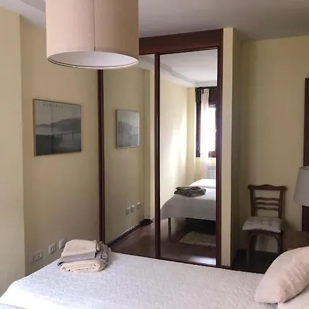 Acogedor En La Plaza Del Pueblo * Nueva De Llanes