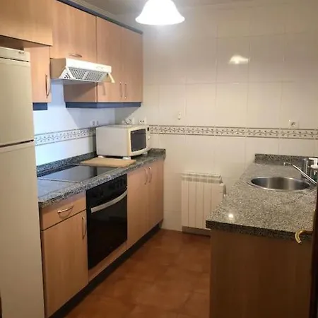 Acogedor En La Plaza Del Pueblo Apartment *