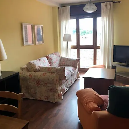 Apartment Acogedor En La Plaza Del Pueblo *